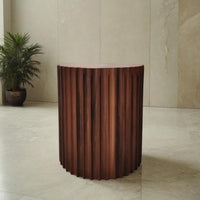 Mesa lateral Cavalo / Cavalo side table